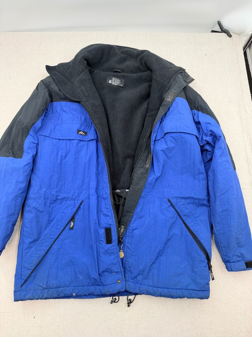 Vintage Men's Blue and Black Insulated Winter Jacket